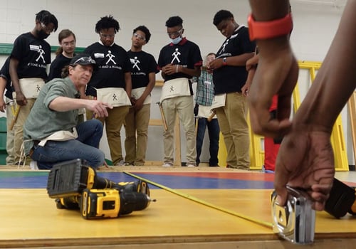 HammerBuild-Perry-Students-700x490
